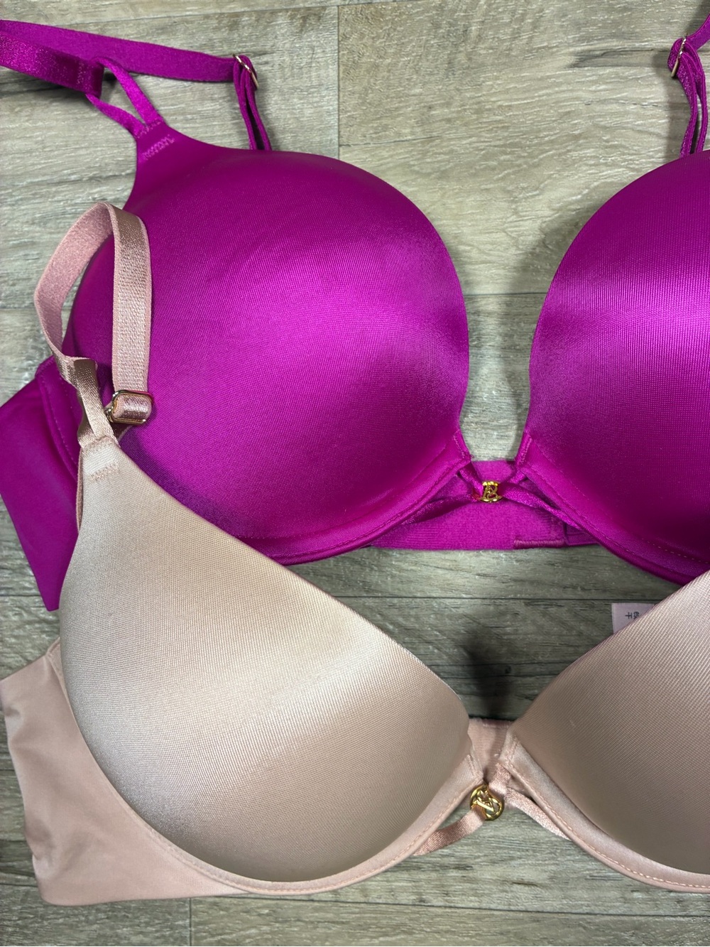 Victoria Secret 2 Satin Bombshell Push Up Plunge Bras - Picture 7 of 14